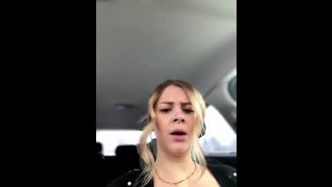 love_bri @ stripchat on 20251230