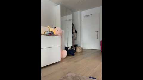 mia_minou @ stripchat on 20260104