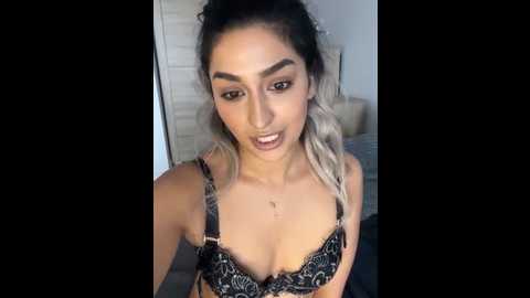 mia_spicyy @ stripchat on 20260104