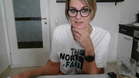 hexe40002 @ stripchat on 20260106