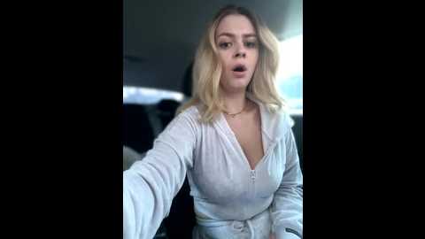 love_bri @ stripchat on 20260106