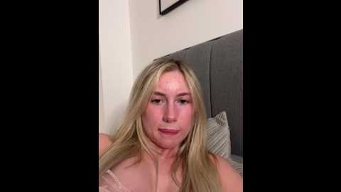 sexysaraxxoo @ stripchat on 20260106