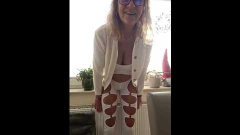 hotwifelyn68 @ stripchat on 20260110