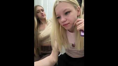 lali_lu @ stripchat on 20260115