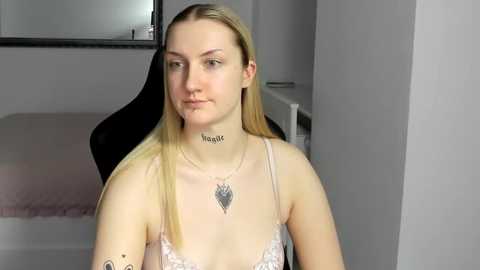 alexatease @ stripchat on 20260120