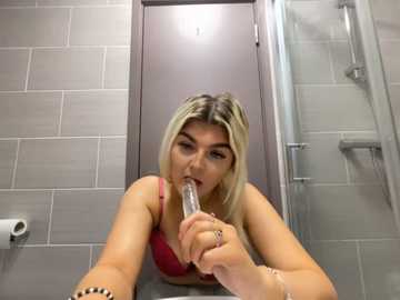 rosie_hipstergal @ stripchat on 20260120