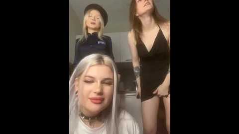 drivethrudolls @ stripchat on 20260123