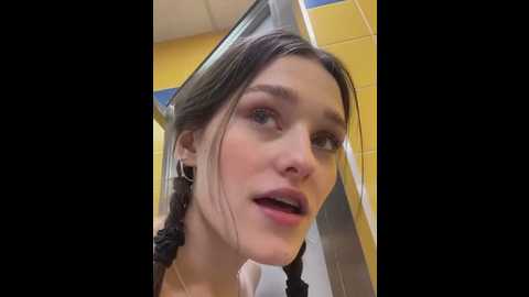 mia_mia_m @ stripchat on 20260205