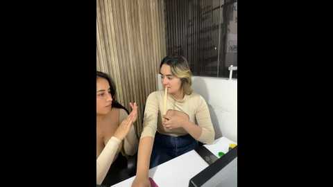 antonella_julieta @ stripchat on 20260208