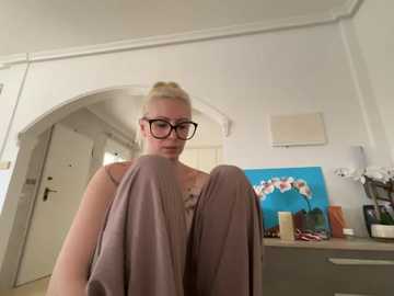 didi_diamond @ stripchat on 20260211