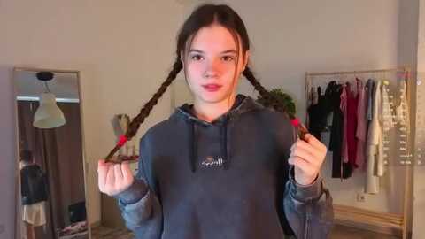 mirthazien @ stripchat on 20260211