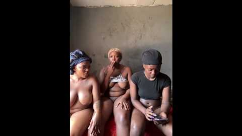 hotcouch @ stripchat on 20260212