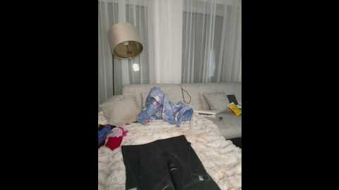 livewithlucy @ stripchat on 20260213