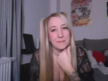 ninimaus @ stripchat on 20260213