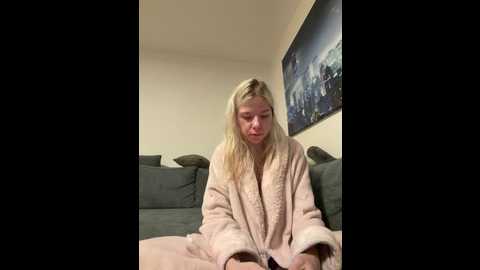 blondiejujuvibe @ stripchat on 20260214