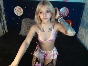 lilytreinolds @ stripchat on 20260214