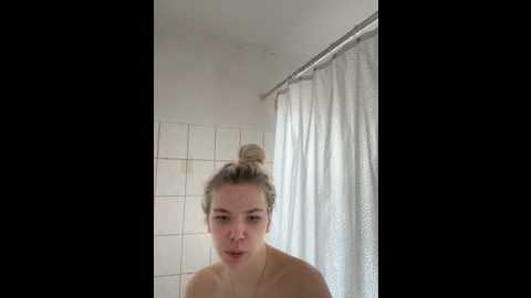 blondiejujuvibe @ stripchat on 20260215