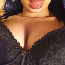 chamss_boobs @ stripchat on 20260215