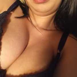 chamss_boobs