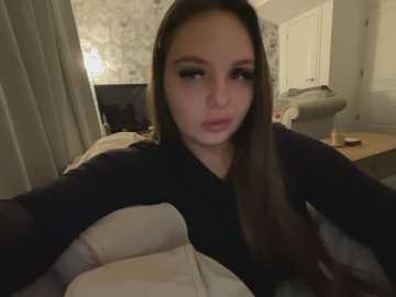 ellastarrxxx @ stripchat on 20260216