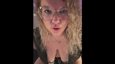 curvyanonymousgirl89