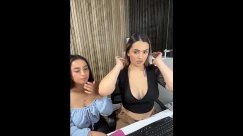 antonella_julieta @ stripchat on 20260219