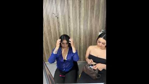 antonella_julieta @ stripchat on 20260219