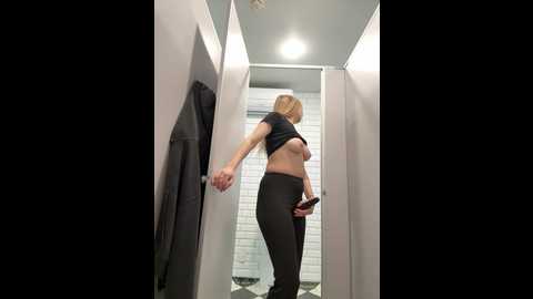 blonde_exe @ stripchat on 20260219