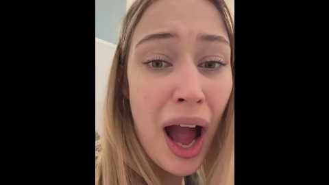 blonde_exe @ stripchat on 20260219