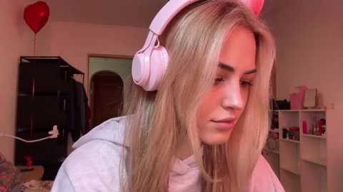 evva_mayy @ stripchat on 20260220