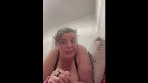 laura_loveyou @ stripchat on 20260221