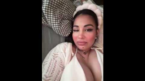 bella_dauergeil @ stripchat on 20260222