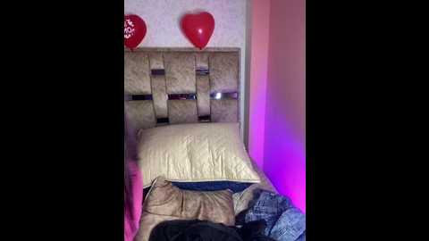 lauraaa_pink18 @ stripchat on 20260222