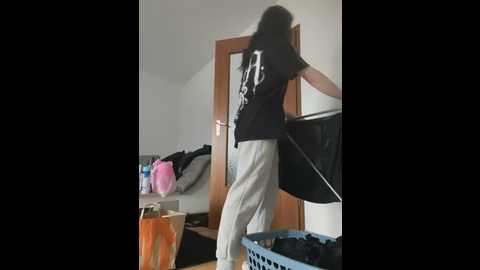 leonieclaire @ stripchat on 20260223