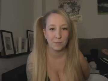 ninimaus @ stripchat on 20260223