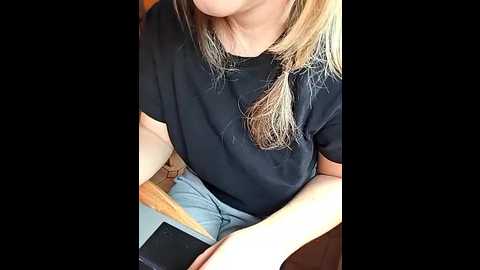 horny_mummy @ stripchat on 20260225