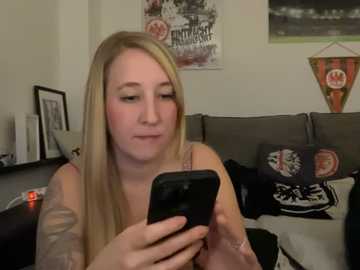 ninimaus @ stripchat on 20260225