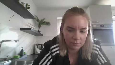 minchenbienchen98 @ stripchat on 20260226