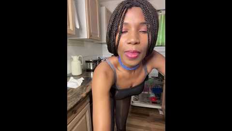 shantelsexyyoungmilfie @ stripchat on 20260227