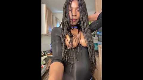 shantelsexyyoungmilfie @ stripchat on 20260227