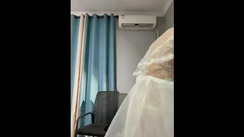 yiyi_707 @ stripchat on 20260228