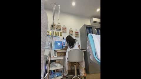 clinic_sexy @ stripchat on 20260301