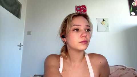 sourmidday @ stripchat on 20260301