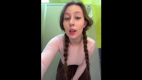 froggyanna @ stripchat on 20260302