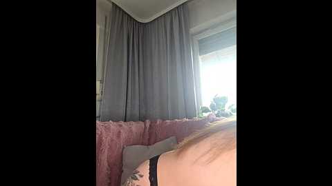 luna_lynn @ stripchat on 20260302