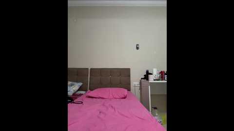 emree_pelinn @ stripchat on 20260303