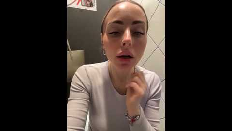 emasalis @ stripchat on 20260304