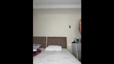 emree_pelinn @ stripchat on 20260304