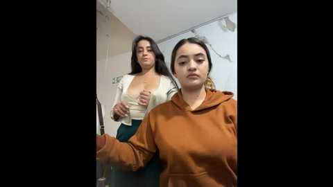 antonella_julieta @ stripchat on 20260305