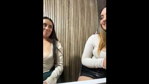 antonella_julieta @ stripchat on 20260305